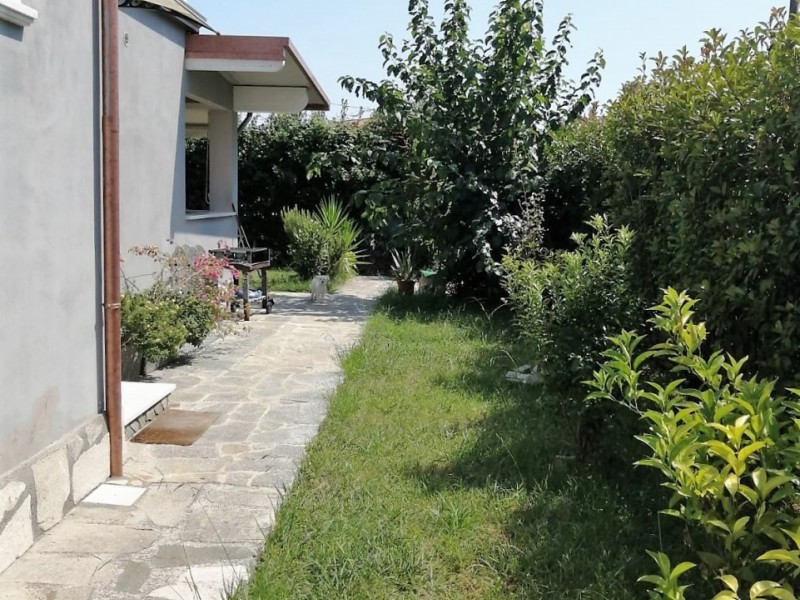 Villa singola in vendita a Massa
