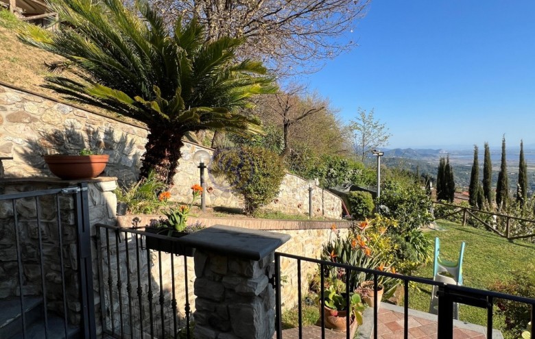 Villa singola in vendita a Massarosa