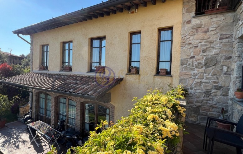 Villa singola in vendita a Massarosa