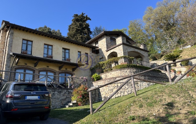 Villa singola in vendita a Massarosa