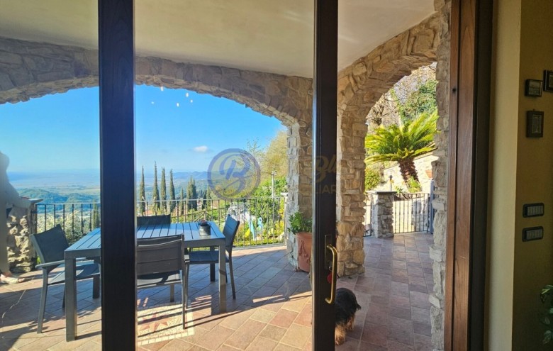 Villa singola in vendita a Massarosa