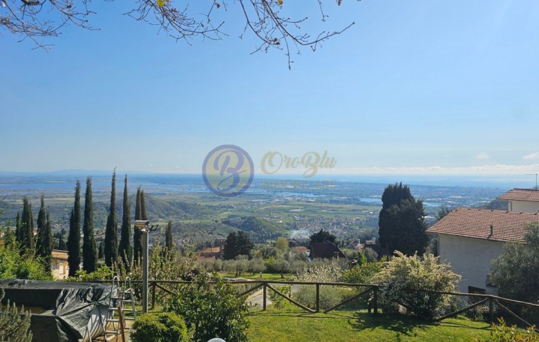 Villa singola in vendita a Massarosa