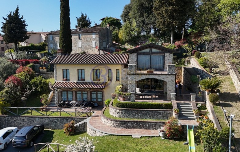 Villa singola in vendita a Massarosa