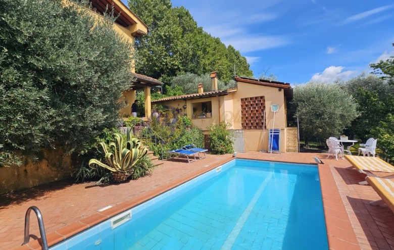 Villa singola in vendita a Massarosa