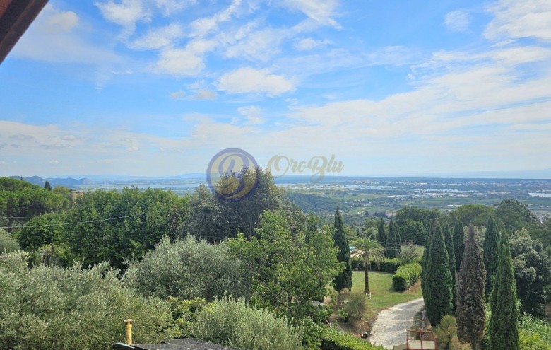 Villa singola in vendita a Massarosa