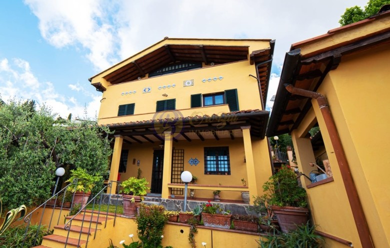 Villa singola in vendita a Massarosa