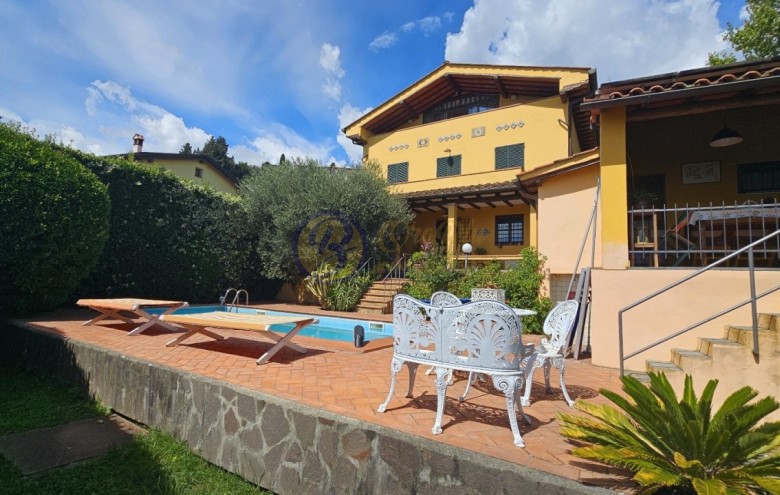 Villa singola in vendita a Massarosa