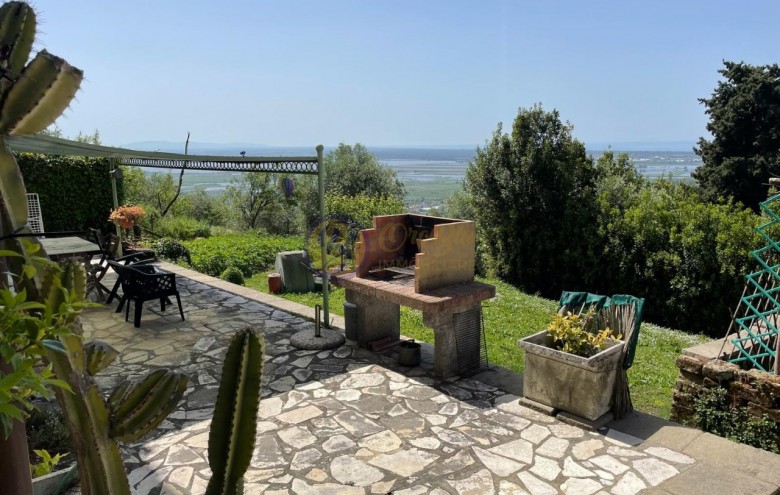 Villa singola in vendita a Massarosa