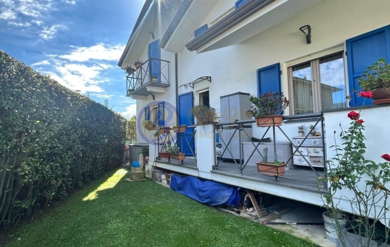 Villa singola in vendita a Massarosa