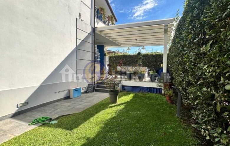 Villa singola in vendita a Massarosa