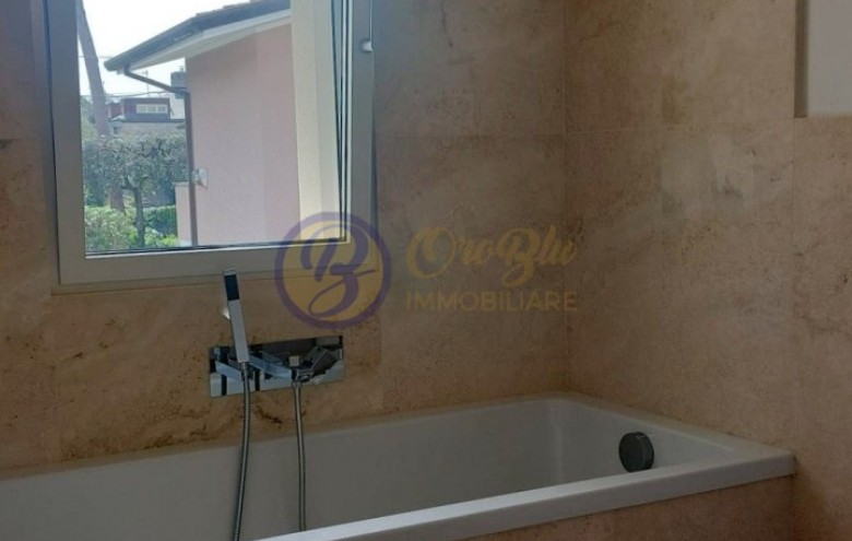 Villa singola in vendita a Pietrasanta