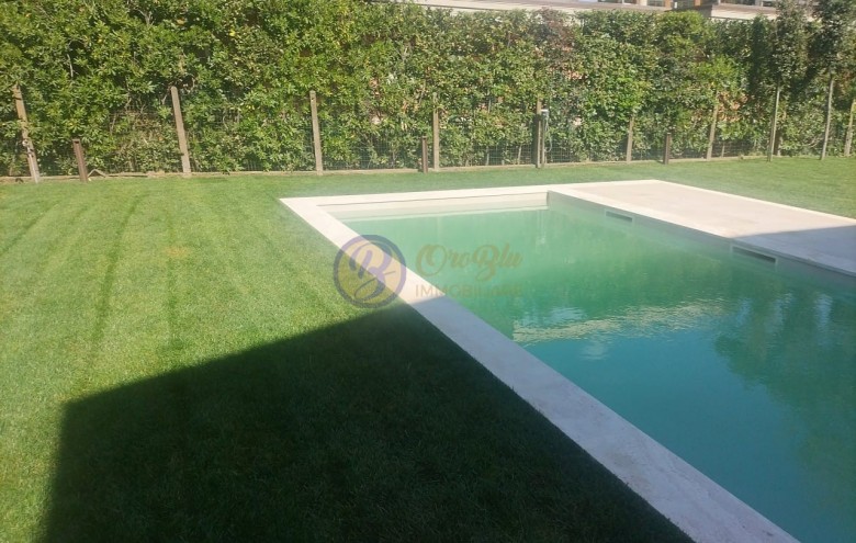 Villa singola in vendita a Pietrasanta