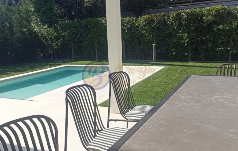 Villa singola in vendita a Pietrasanta