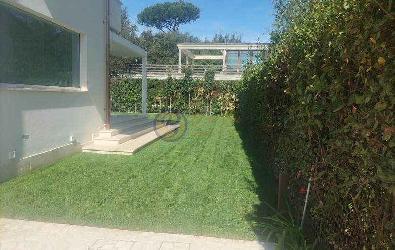 Villa singola in vendita a Pietrasanta