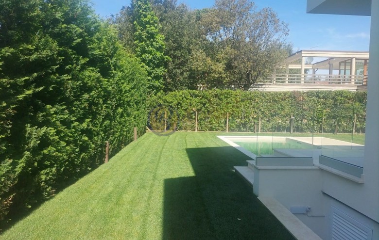 Villa singola in vendita a Pietrasanta