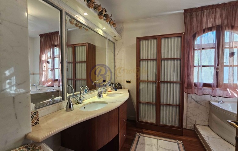 Villa singola in vendita a Massarosa