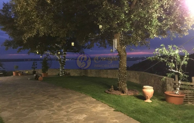 Villa singola in vendita a Massarosa