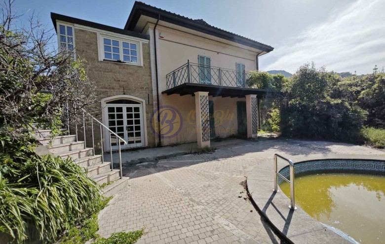 Villa singola in vendita a Massarosa