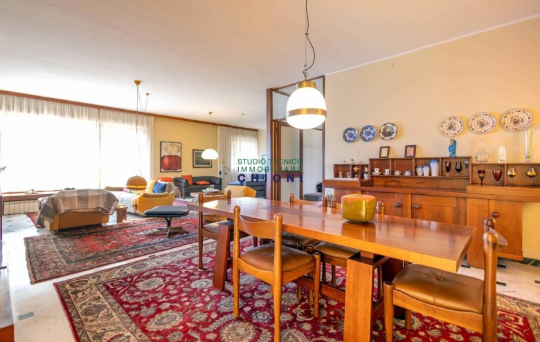 Attico in vendita a Carrara