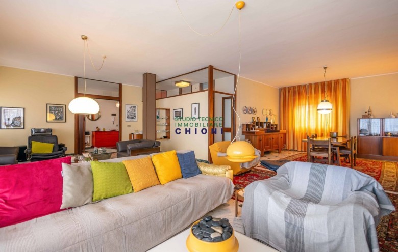 Attico in vendita a Carrara