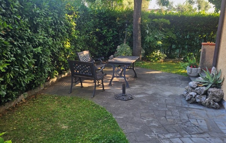 Bifamiliare in vendita a Pietrasanta