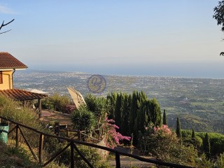 Villa singola in vendita a Capezzano Monte
