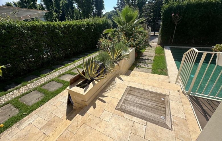 Villa singola in vendita a Pietrasanta