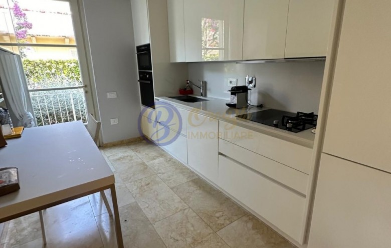 Villa singola in vendita a Pietrasanta