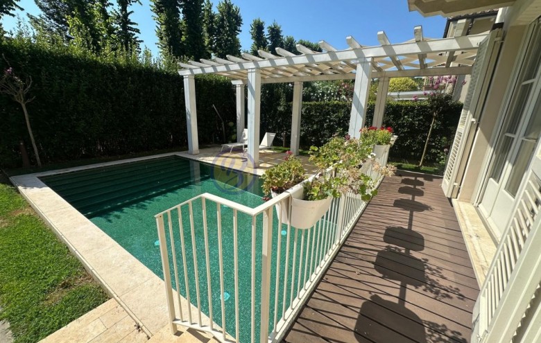 Villa singola in vendita a Pietrasanta