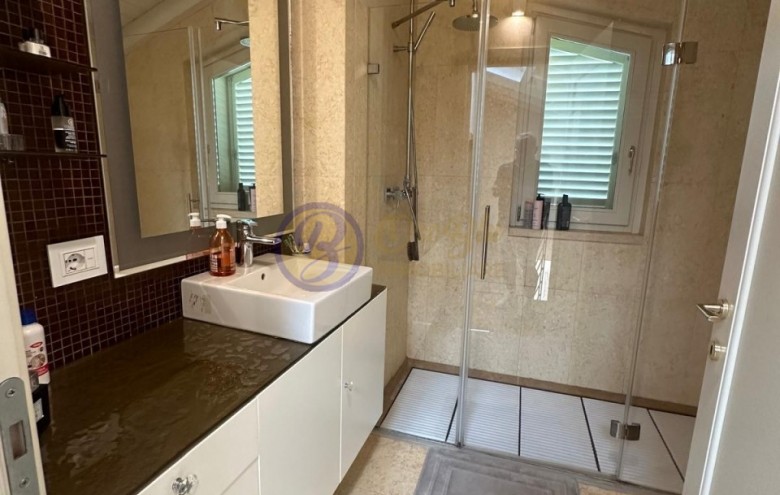 Villa singola in vendita a Pietrasanta