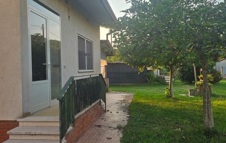 Villa singola in vendita a Seravezza