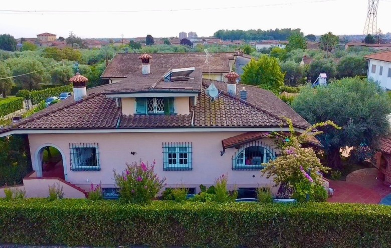 Villa singola in vendita a Seravezza