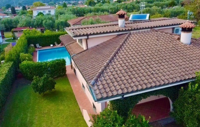 Villa singola in vendita a Seravezza