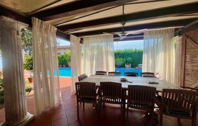 Villa singola in vendita a Seravezza