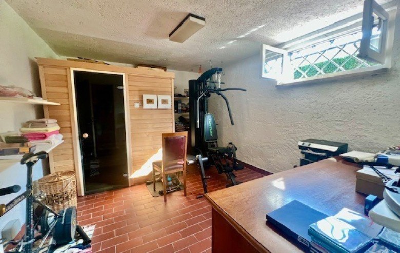 Villa singola in vendita a Seravezza