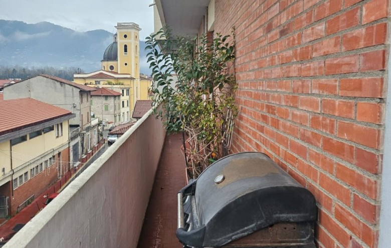 Appartamento in vendita a Seravezza