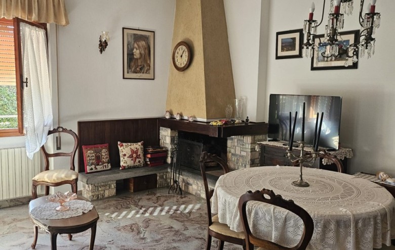 Villa singola in vendita a Seravezza