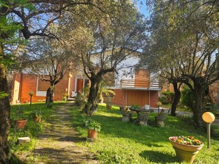 Villa singola in vendita a Querceta