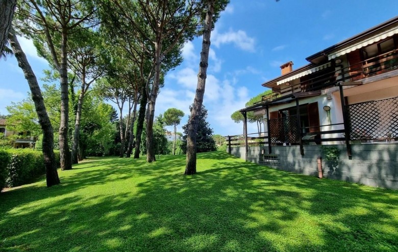 Villa singola in vendita a Massa