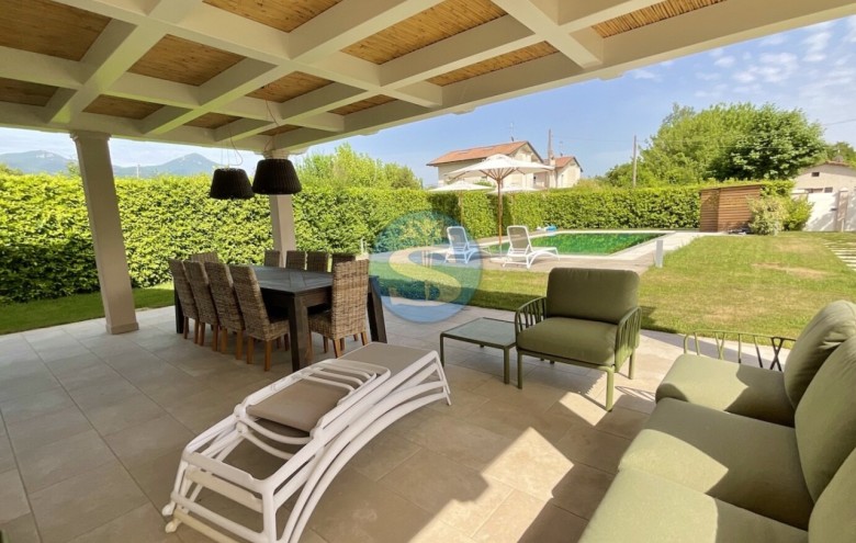 Villa singola in affitto a Pietrasanta