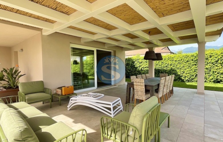 Villa singola in affitto a Pietrasanta