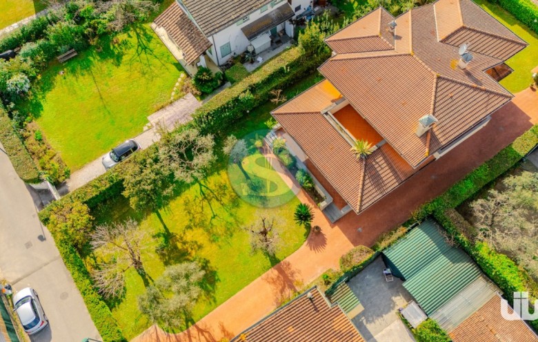 Villa singola in affitto a Forte dei Marmi