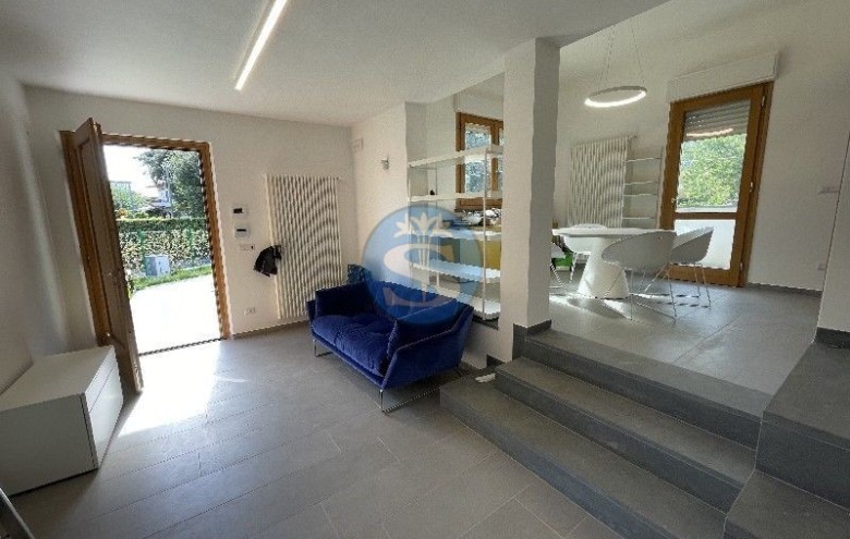 Villa singola in affitto a Pietrasanta