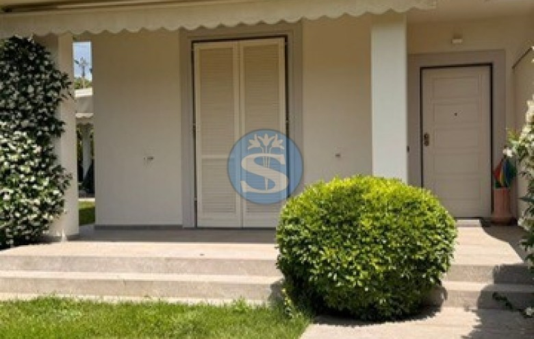 Villa singola in affitto a Pietrasanta