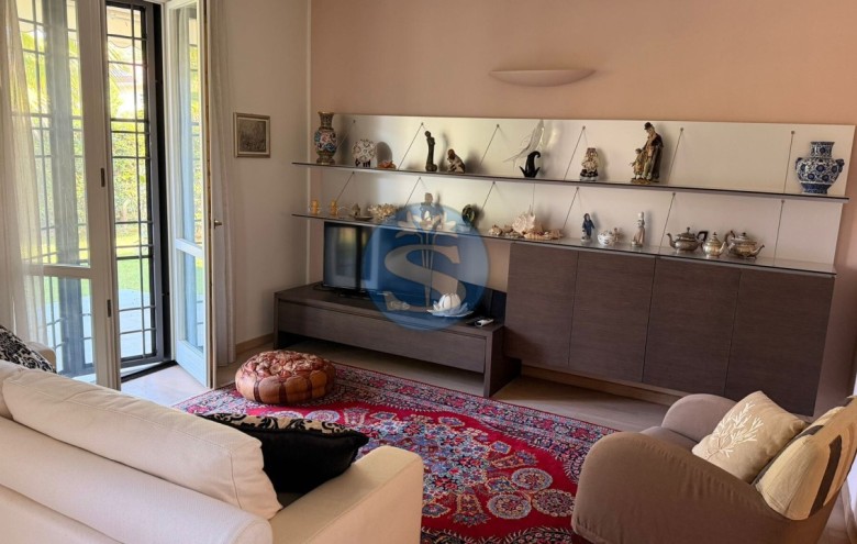 Villa singola in affitto a Pietrasanta