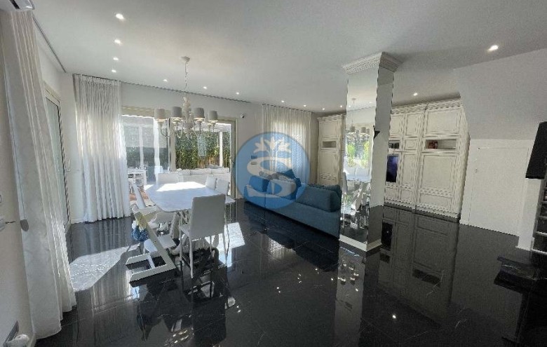 Villa singola in affitto a Pietrasanta