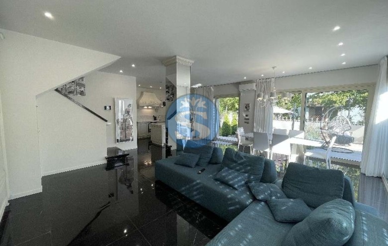 Villa singola in affitto a Pietrasanta