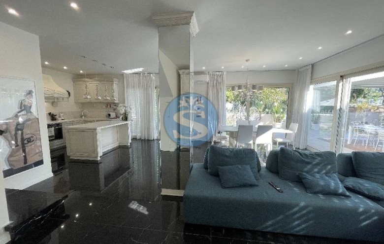 Villa singola in affitto a Pietrasanta