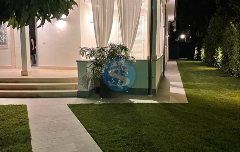 Villa singola in affitto a Pietrasanta