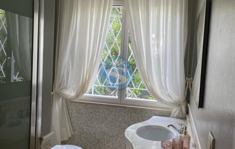 Villa singola in affitto a Pietrasanta